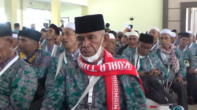 Kloter 17 BTH yang berisi Ratusan Jamaah Haji asal Jambi diberangkatkan menuju Madinah