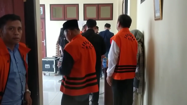 Mantan Pimpinan DPRD Beri Kesaksian, Akui Terlibat Suap Ketok Palu RAPBD 2018